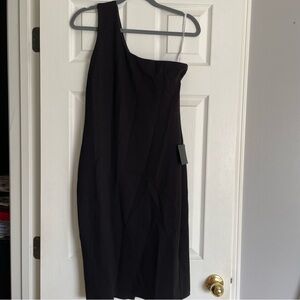 NWT Lulu’s Black One-Shoulder Dress Size L